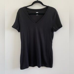 Old Navy Black V-Neck T-Shirt Size XL New Without Tag